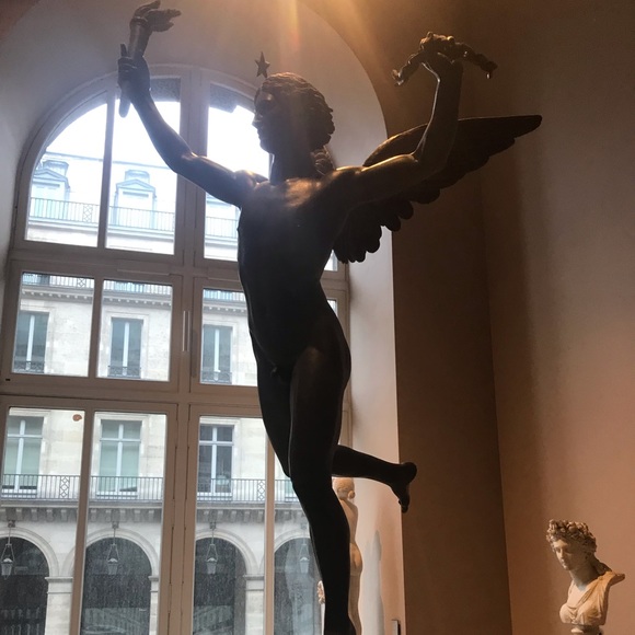 Meet your Posher - Picture 1 of 1